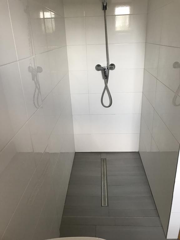 Hullam Apartman Балатонлеле Екстериор снимка