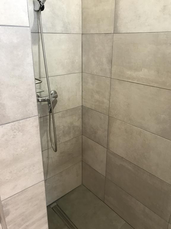 Hullam Apartman Балатонлеле Екстериор снимка