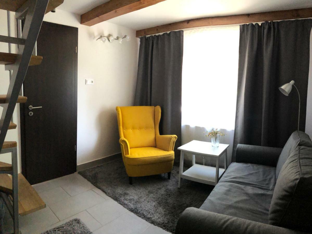 Hullam Apartman Балатонлеле Екстериор снимка
